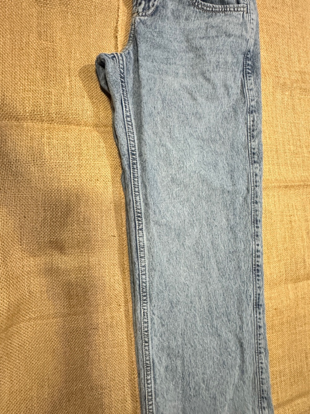 Hollister Light Wash Women's Straight Jeans 24 Short